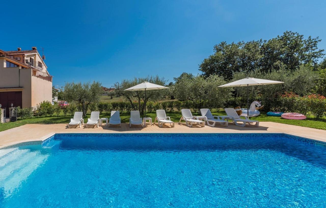 Apartment Complex Vetrina-Shared Pool Nova Vas  Extérieur photo