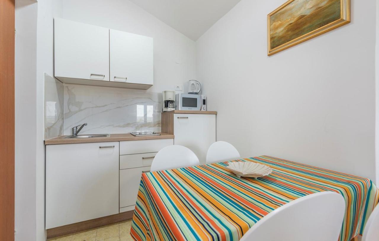 Apartment Complex Vetrina-Shared Pool Nova Vas  Extérieur photo