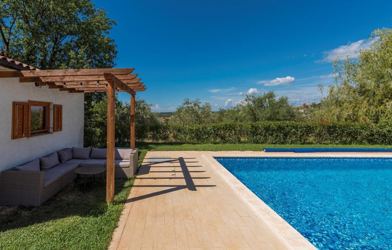 Apartment Complex Vetrina-Shared Pool Nova Vas  Extérieur photo